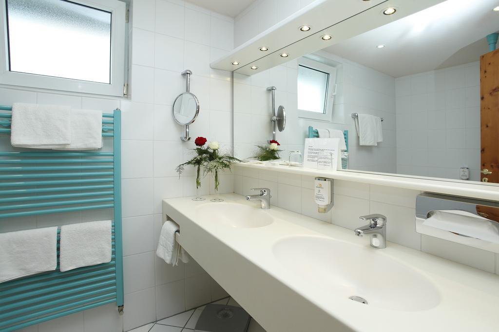 Posthotel Usseln Willingen  Bagian luar foto